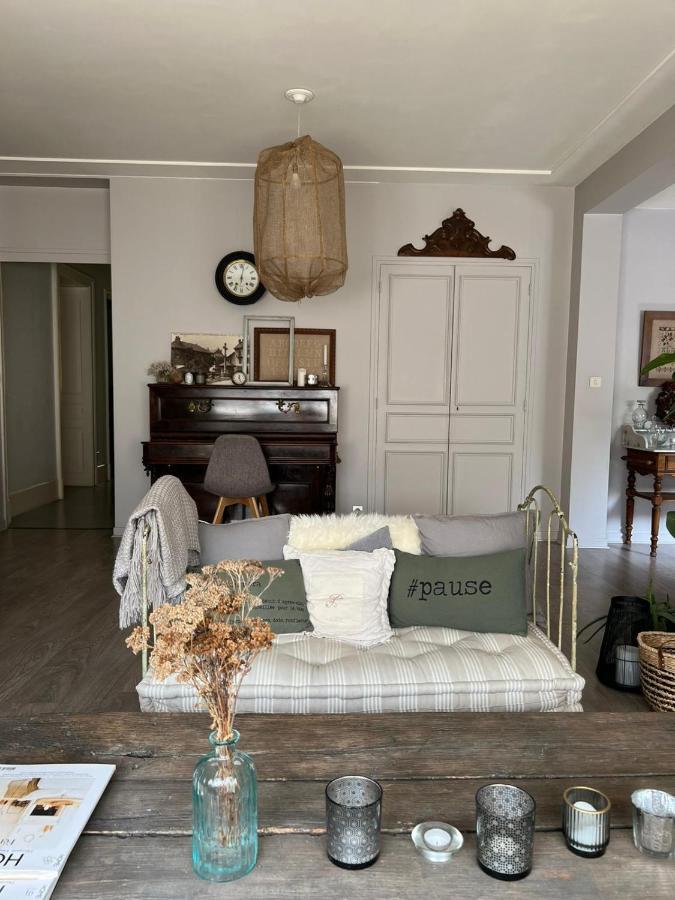 Les Chambres De Pauline Avec Spa Et Climatisation Albertville Luaran gambar