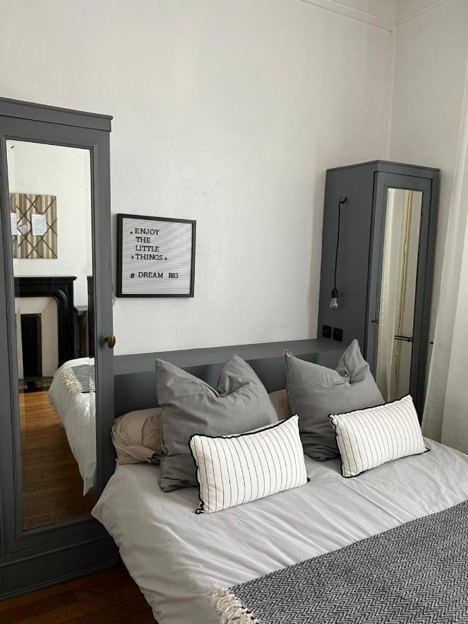 Les Chambres De Pauline Avec Spa Et Climatisation Albertville Luaran gambar