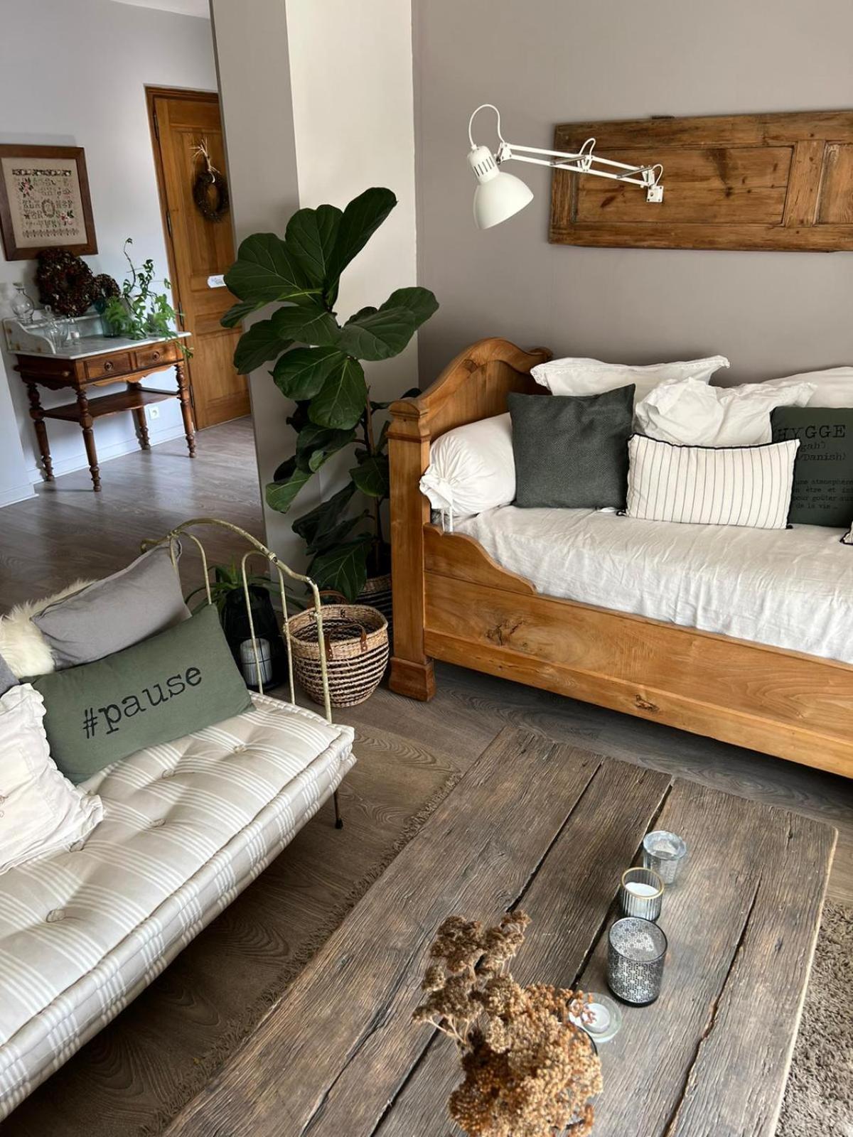 Les Chambres De Pauline Avec Spa Et Climatisation Albertville Luaran gambar
