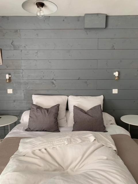 Les Chambres De Pauline Avec Spa Et Climatisation Albertville Luaran gambar